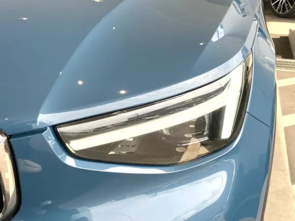 2023 Volvo Xc40 — photo 9 | Tuminion Kenya
