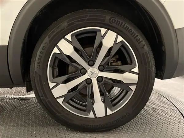 2019 Peugeot 5008 — photo 9 | Tuminion Kenya