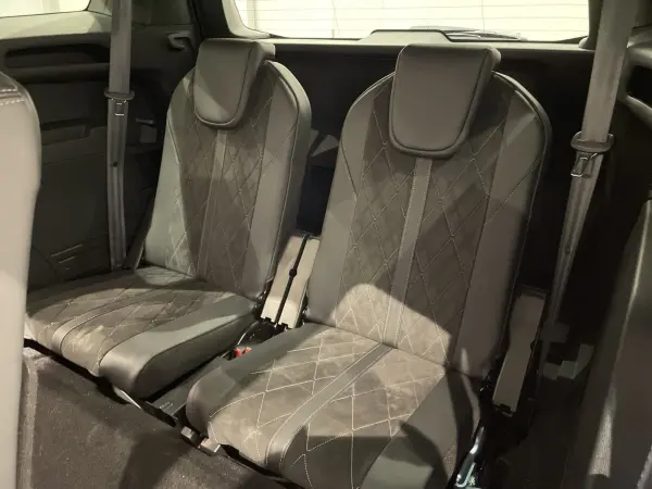 2019 Peugeot 5008 — photo 3 | Tuminion Kenya