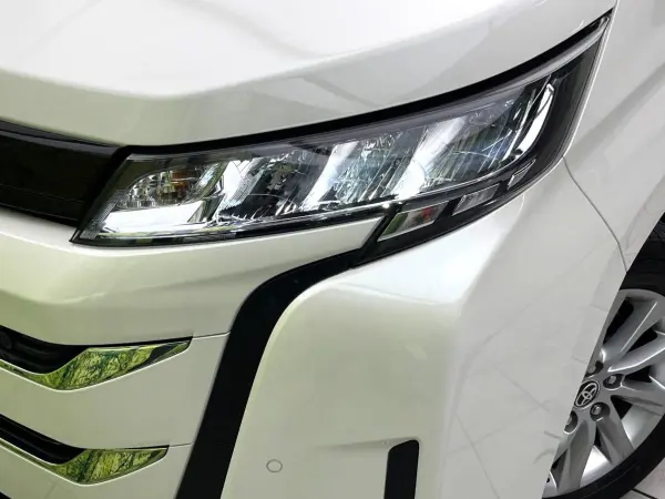 2024 Toyota Noah — photo 8 | Tuminion Kenya