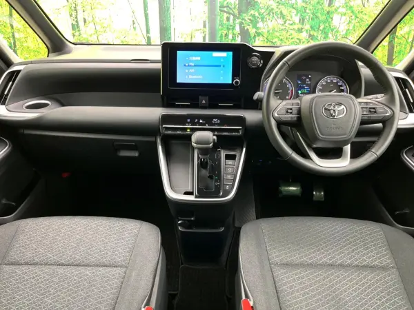 2024 Toyota Noah — photo 2 | Tuminion Kenya