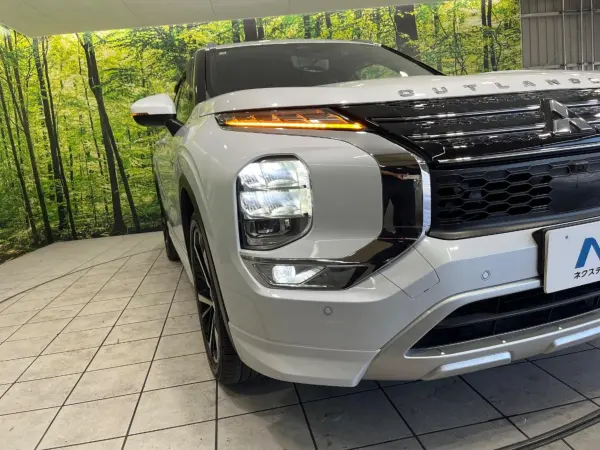 2023 Mitsubishi Outlander — photo 9 | Tuminion Kenya