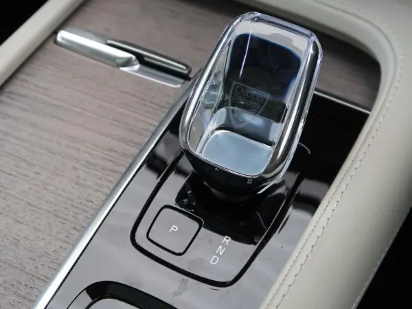2023 Volvo Xc90 — photo 8 | Tuminion Kenya