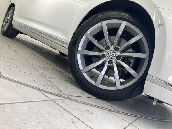 2020 Volkswagen Passat — photo 8 | Tuminion Kenya