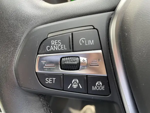 2019 Bmw 3 Series — photo 8 | Tuminion Kenya