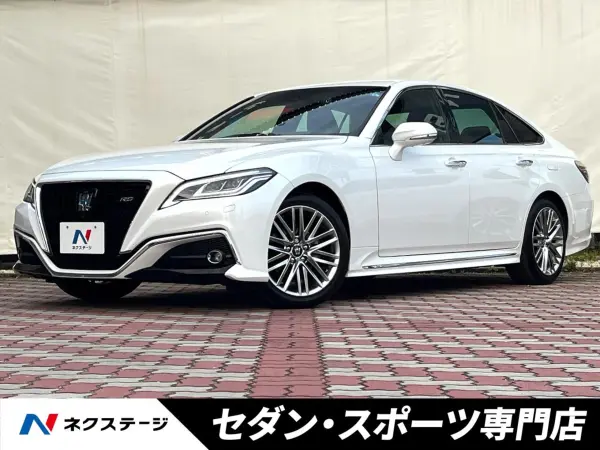 Toyota Crown Hybrid 2.5 RS Late Model Panoramic View Color HUD Non-Smoker Car Manufacturer Navigation BSM RCTA 3-Eye LED Head Safety Sense Steering Heater Half Leather Seat Heater Super Live Smart Key (Precious White Pearl)