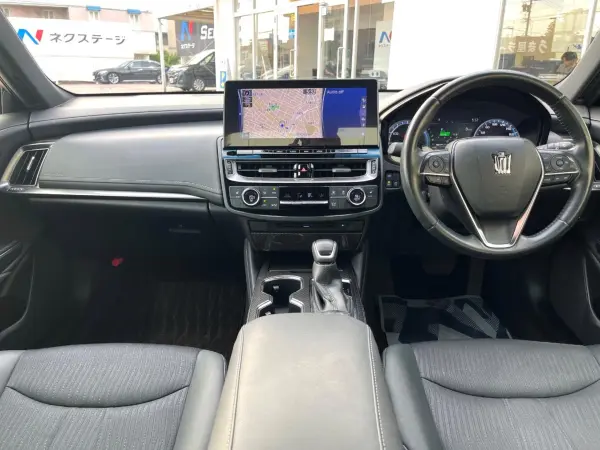 2020 Toyota Crown — photo 2 | Tuminion Kenya