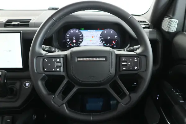 2024 Landrover Defender — photo 7 | Tuminion Kenya