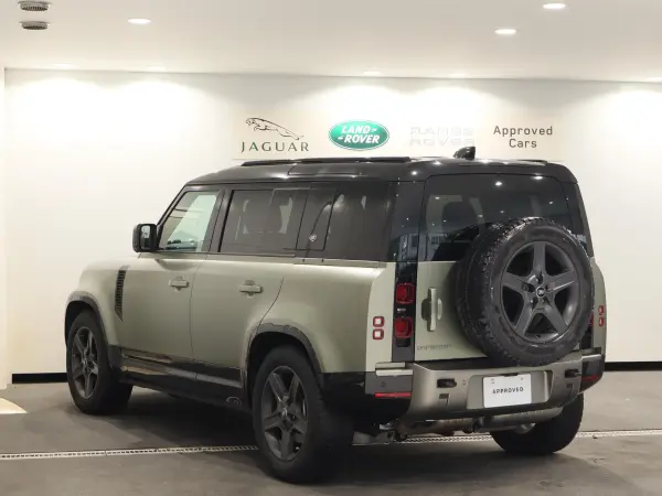 2024 Landrover Defender — photo 3 | Tuminion Kenya