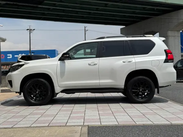 2023 Toyota Landcruiser Prado — photo 7 | Tuminion Kenya