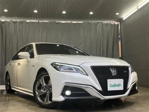2018 Toyota Crown — photo 1