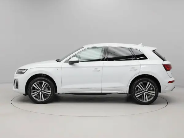 2024 Audi Q5 — photo 3 | Tuminion Kenya