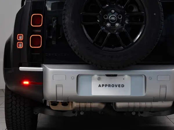 2025 Landrover Defender — photo 3 | Tuminion Kenya
