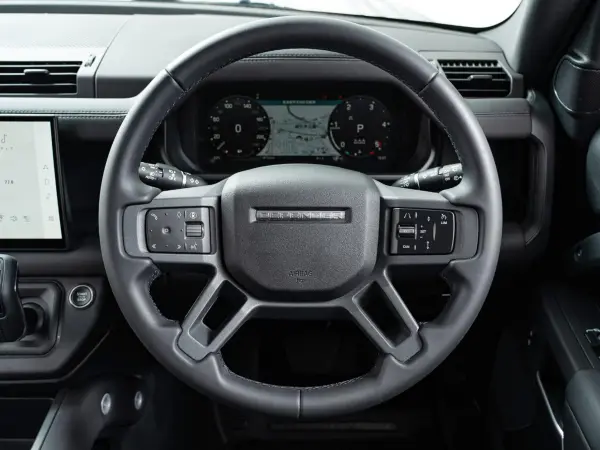 2025 Landrover Defender — photo 8 | Tuminion Kenya