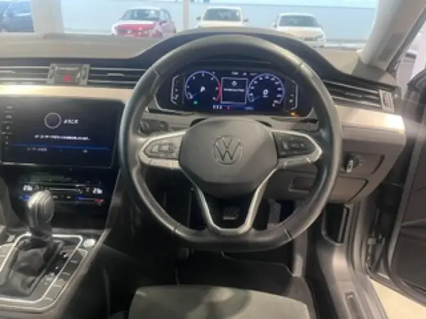 2021 Volkswagen Passat — photo 2 | Tuminion Kenya