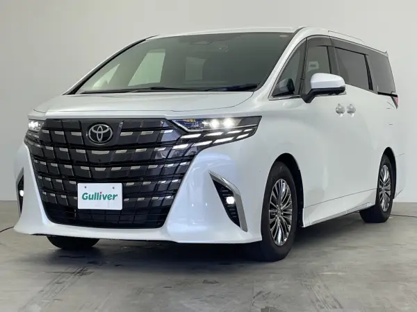 2023 Toyota Alphard — photo 9 | Tuminion Kenya