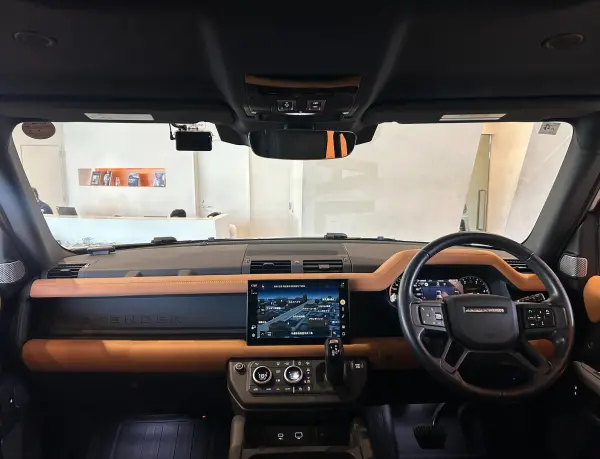 2023 Landrover Defender — photo 2 | Tuminion Kenya