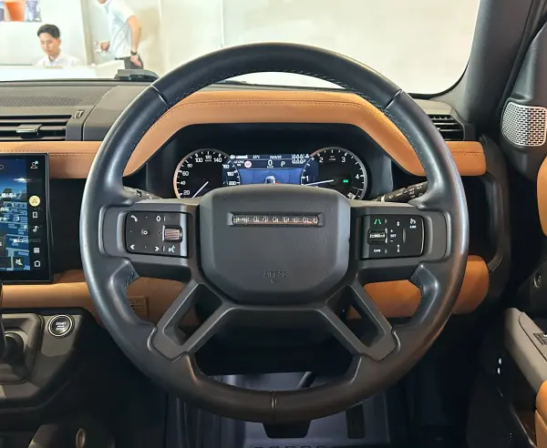 2023 Landrover Defender — photo 7 | Tuminion Kenya