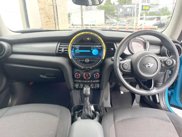 2019 Mini Cooper — photo 2 | Tuminion Kenya