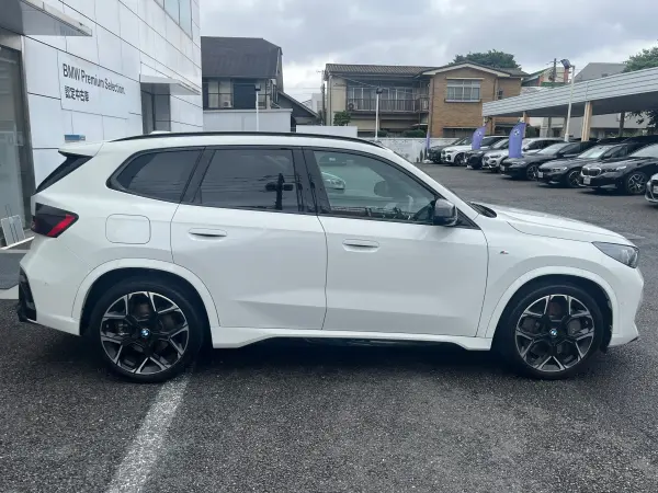 2025 Bmw X1 — photo 8 | Tuminion Kenya