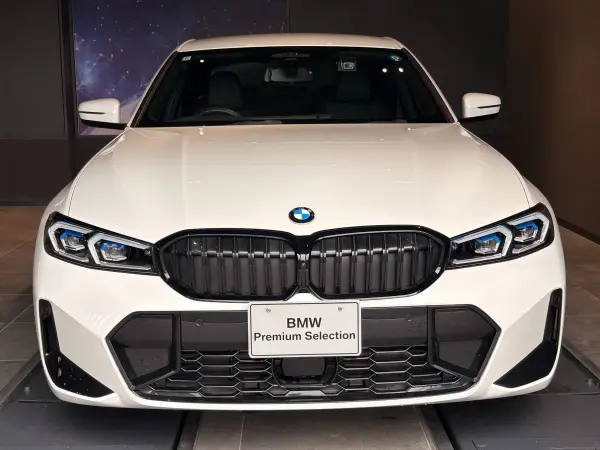 2024 Bmw 3 Series — photo 2 | Tuminion Kenya