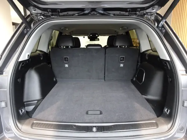 2023 Jeep Grand Cherokee — photo 7 | Tuminion Kenya