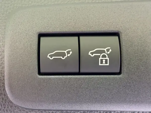 2025 Land Cruiser 250 — photo 7 | Tuminion Kenya