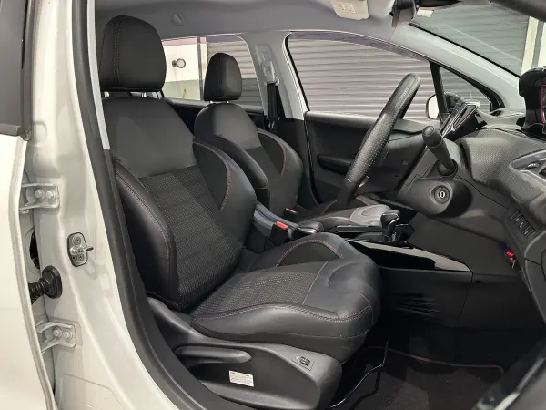2019 Peugeot 2008 — photo 3 | Tuminion Kenya
