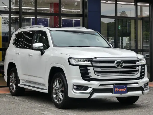 2025 Toyota Landrcuiser 300 — photo 8 | Tuminion Kenya