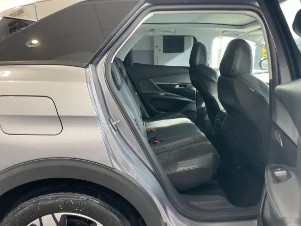 2021 Peugeot 3008 — photo 8 | Tuminion Kenya