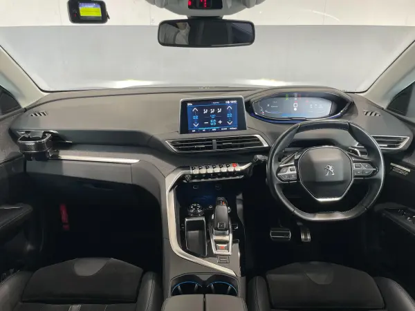2021 Peugeot 3008 — photo 2 | Tuminion Kenya