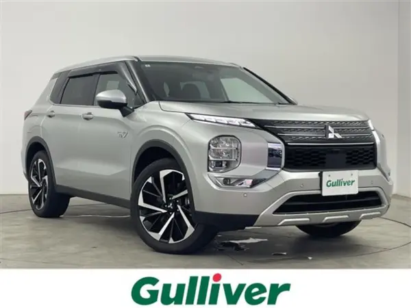 2022 Mitsubishi Outlander — photo 1