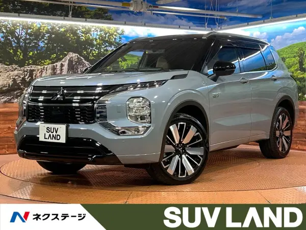 2024 Mitsubishi Outlander — photo 1