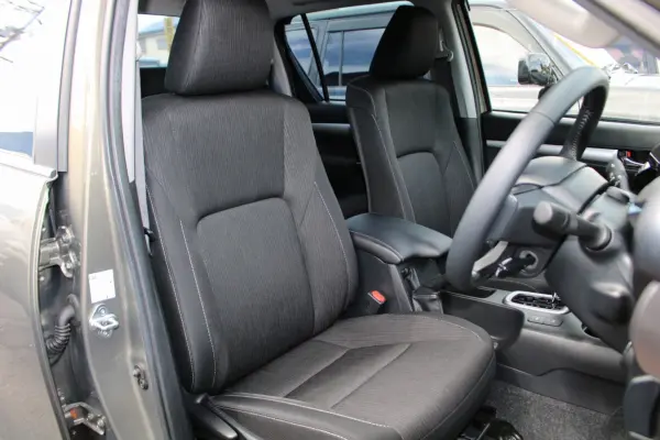 2023 Toyota Hilux — photo 8 | Tuminion Kenya