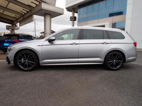 2024 Volkswagen Passat — photo 7 | Tuminion Kenya