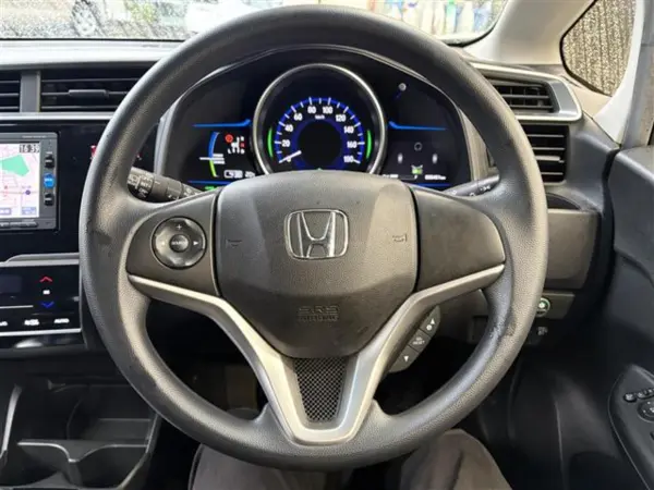 2016 Honda Fit — photo 7 | Tuminion Kenya