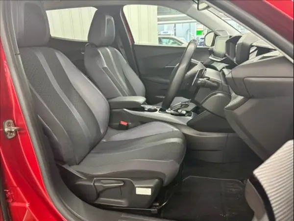 2021 Peugeot 2008 — photo 7 | Tuminion Kenya