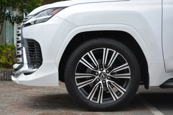 2024 Lexus Lx — photo 7 | Tuminion Kenya