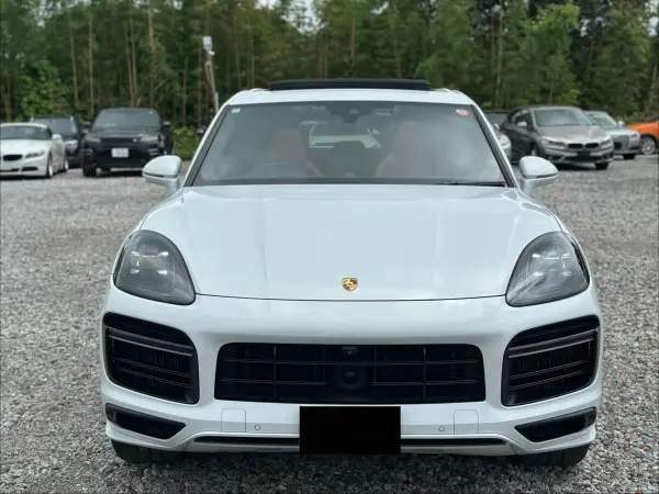 2018 Porsche Cayenne — photo 2 | Tuminion Kenya