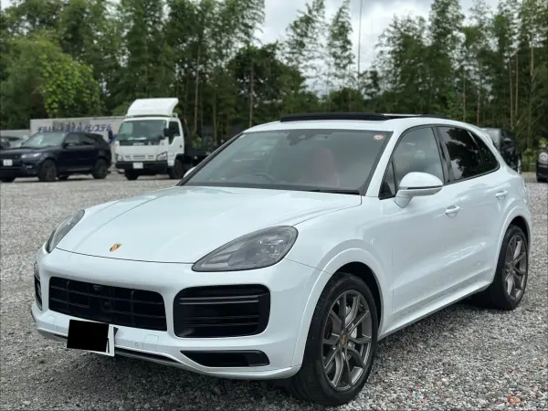2018 Porsche Cayenne — photo 3 | Tuminion Kenya