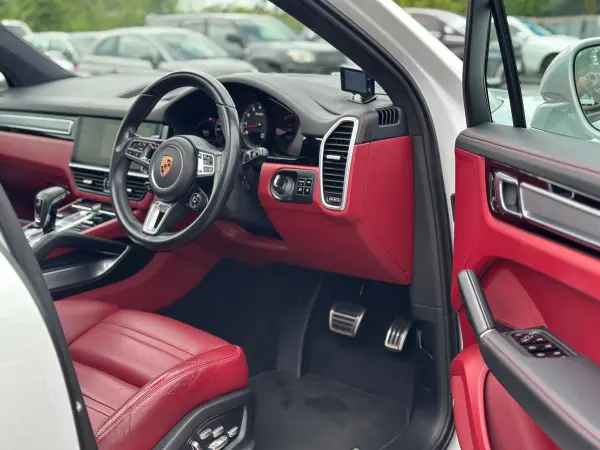 2018 Porsche Cayenne — photo 7 | Tuminion Kenya