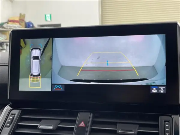 2023 Toyota Landrcuiser 300 — photo 2 | Tuminion Kenya