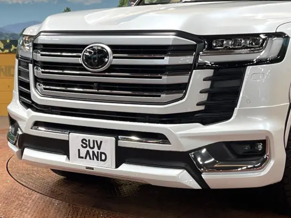 2023 Toyota Landrcuiser 300 — photo 3 | Tuminion Kenya