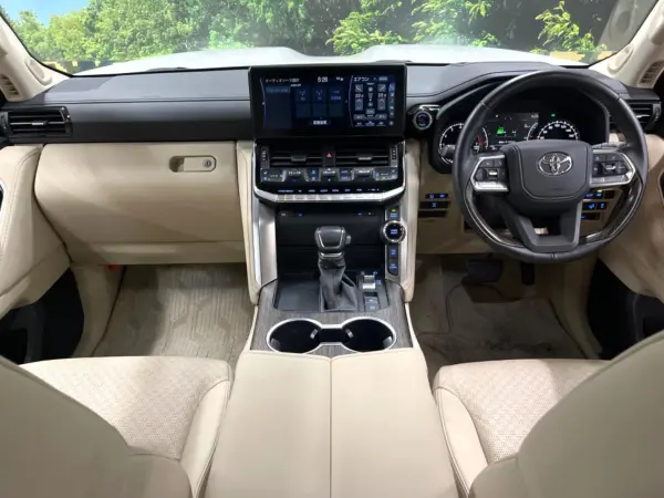 2023 Toyota Landrcuiser 300 — photo 2 | Tuminion Kenya