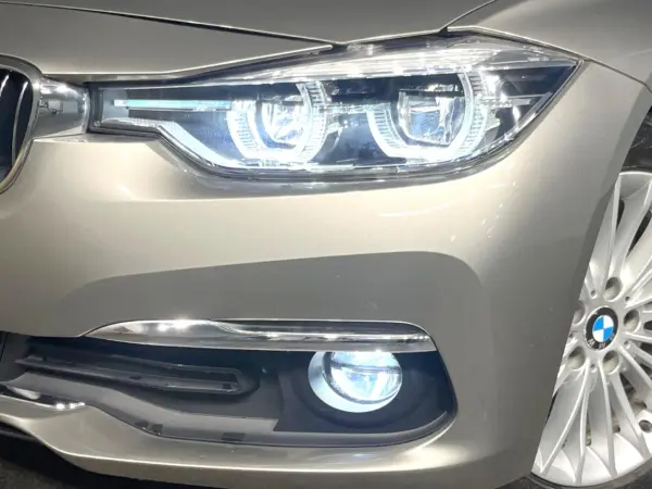 2018 Bmw 3 Series — photo 8 | Tuminion Kenya