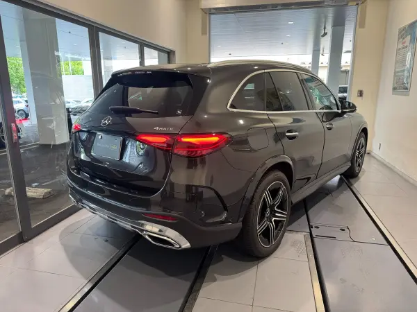 2024 Mercedes-benz Glc — photo 2 | Tuminion Kenya