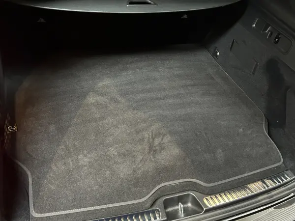 2024 Mercedes-benz Glc — photo 8 | Tuminion Kenya