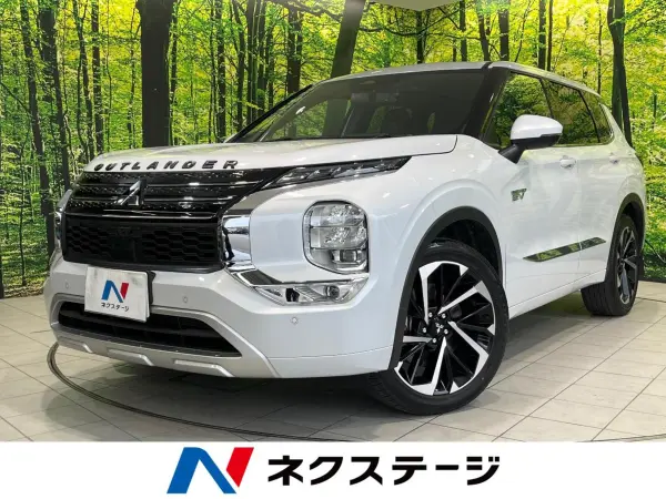 2023 Mitsubishi Outlander — photo 1