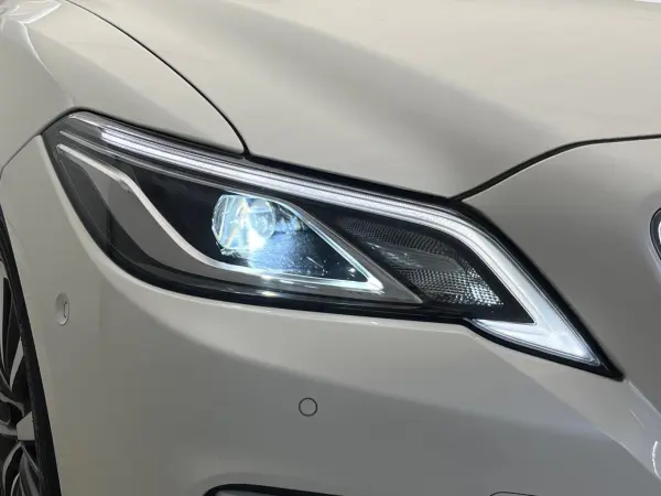 2019 Toyota Crown — photo 8 | Tuminion Kenya