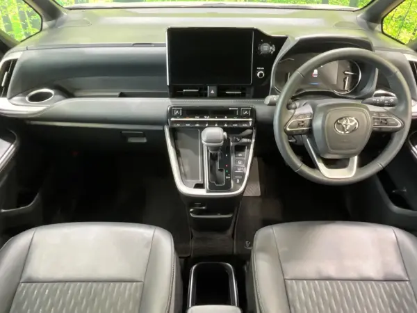 2024 Toyota Noah — photo 2 | Tuminion Kenya